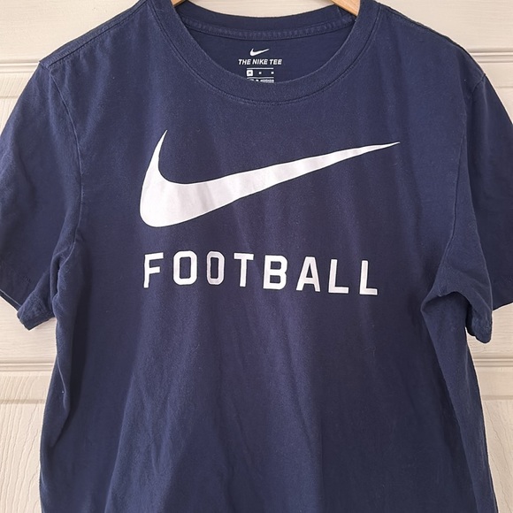 Nike Football T-shirt (Med) - Picture 2 of 7